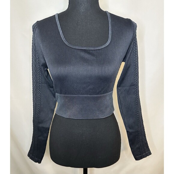 OFFLINE Aerie Ribbed Cable Knit Long Sleeve‎ Crop Black Shirt MEDIUM NWT - Picture 1 of 10